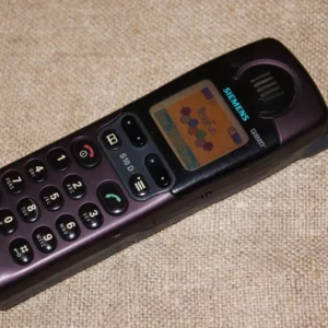 Siemens-S10-Lila-limited-edition-world-first-phone Siemens S10