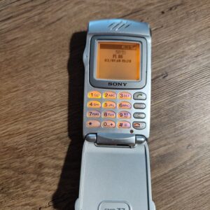 ce64f8664600b89411a98cb6b474 Sony CMD-Z7